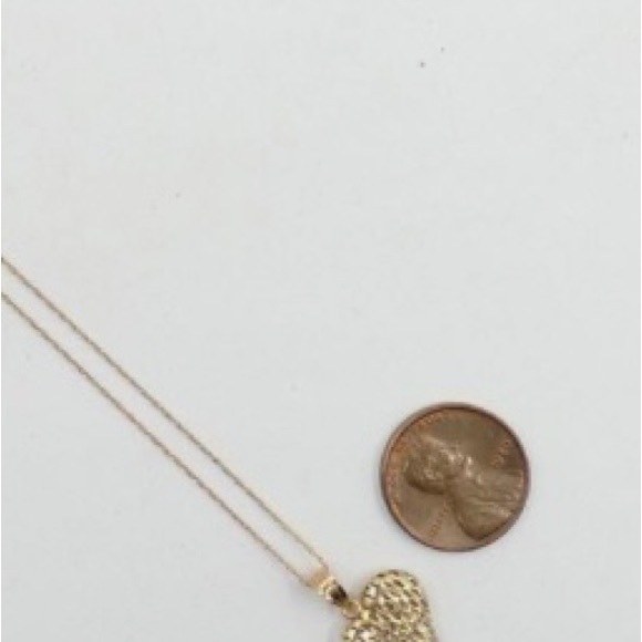10k solid gold delicate heart pendant and 18 inch chain - Picture 7 of 8